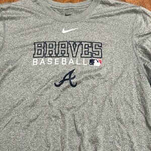 Nike Atlanta Braves drifit gray medium tshirt